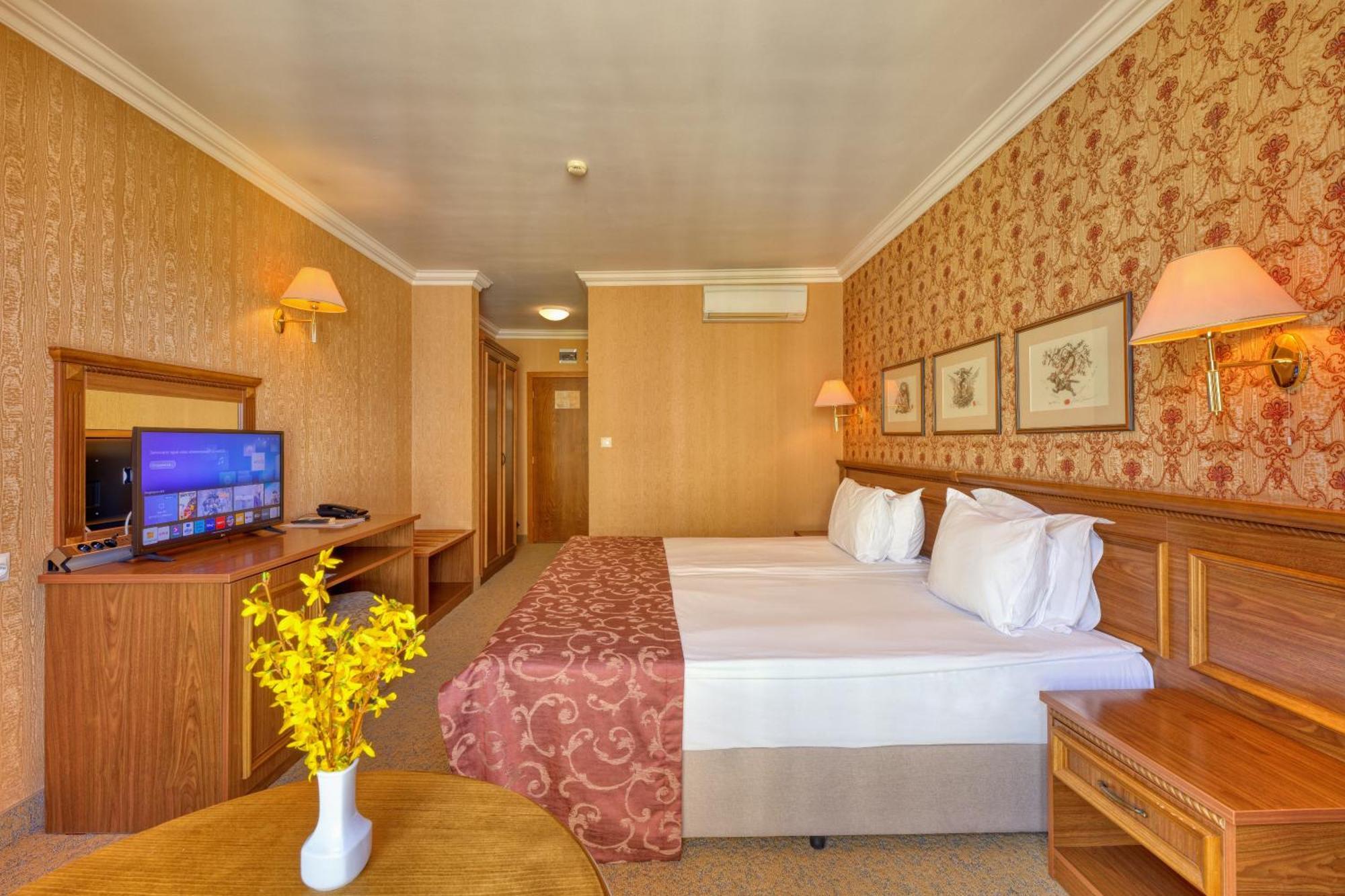Hotel Club Central Hisarja Exterior foto