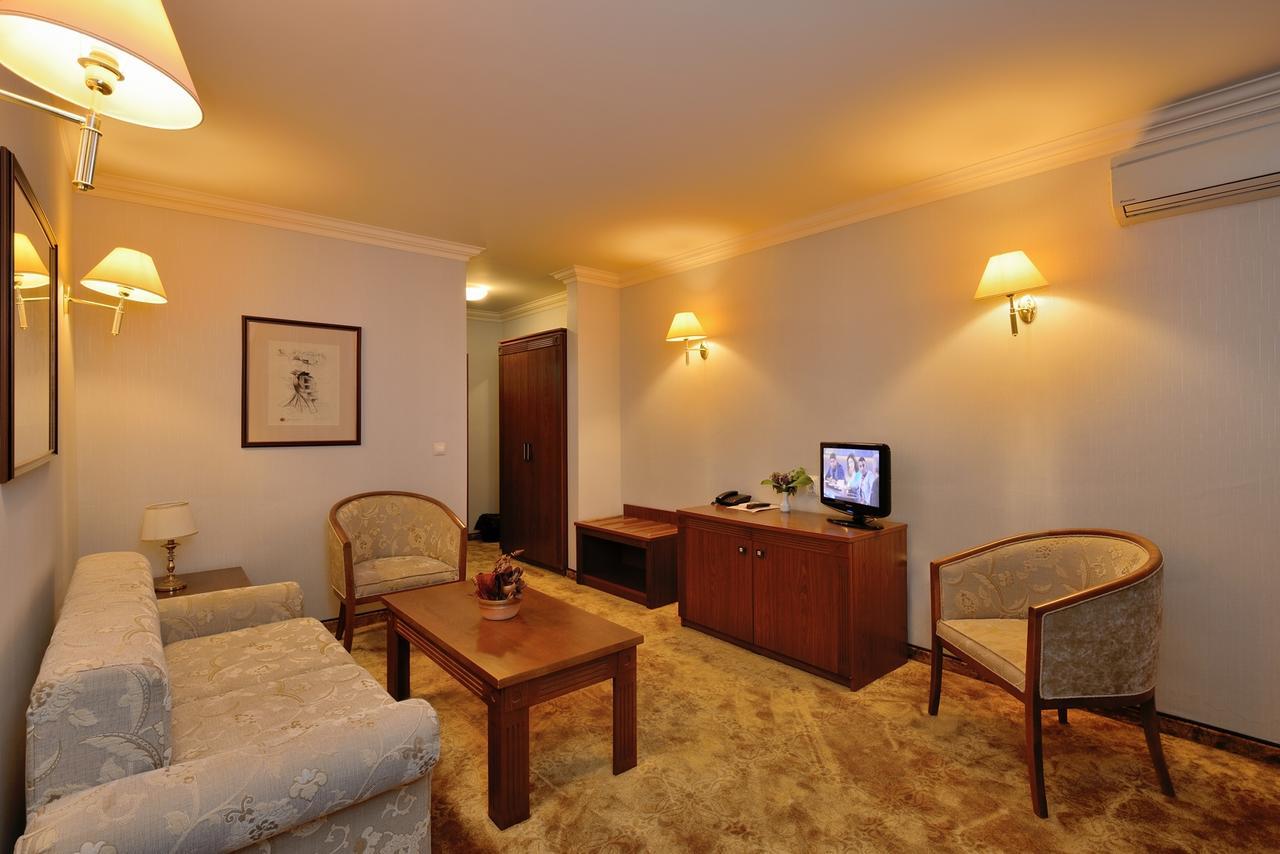 Hotel Club Central Hisarja Exterior foto